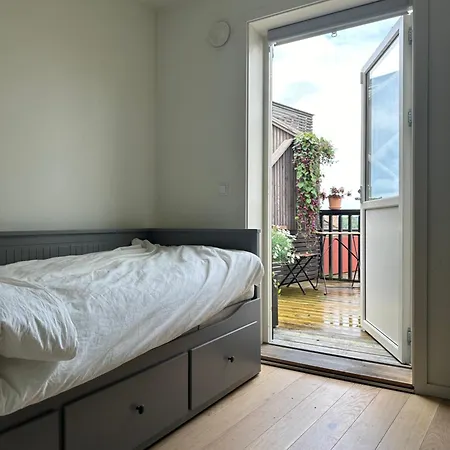 Deluxe 2 Bedroom With View And Underground Garage * 스타방에르