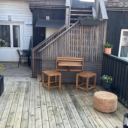 Deluxe 2 Bedroom With View And Underground Garage *