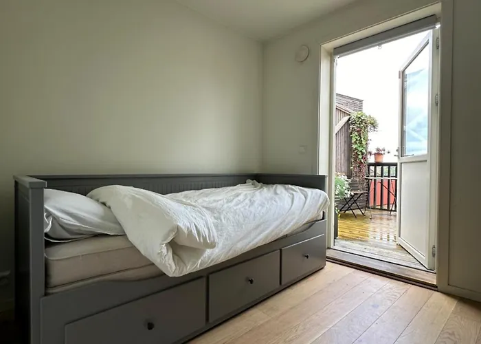 Deluxe 2 Bedroom With View And Underground Garage شقة *